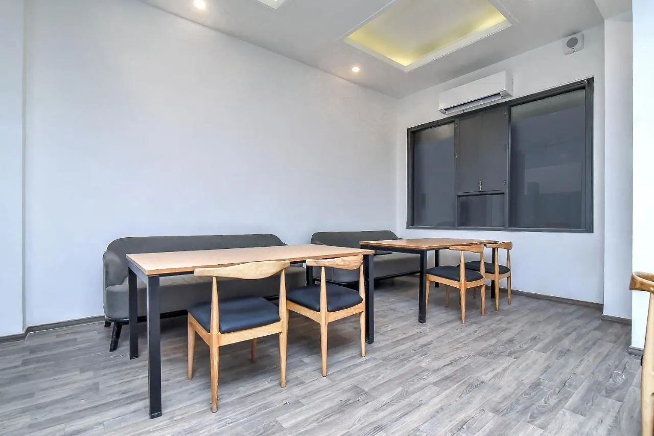 מלון גורגאון Oyo Townhouse 044 Sector 14 Gurugram