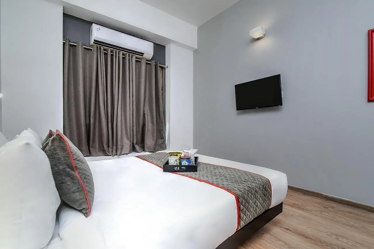 ***  מלון גורגאון Oyo Townhouse 044 Sector 14 Gurugram הודו