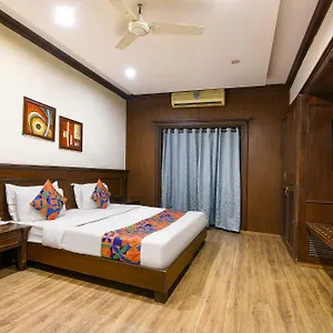 Hotel Fabhotel Siris 18